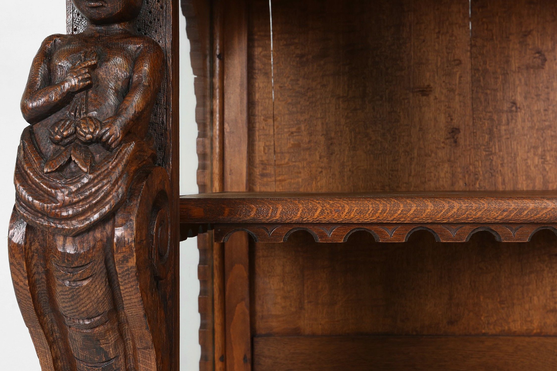 Richly decorated baroque style display case in oak, Belgium 20th centurythumbnail
